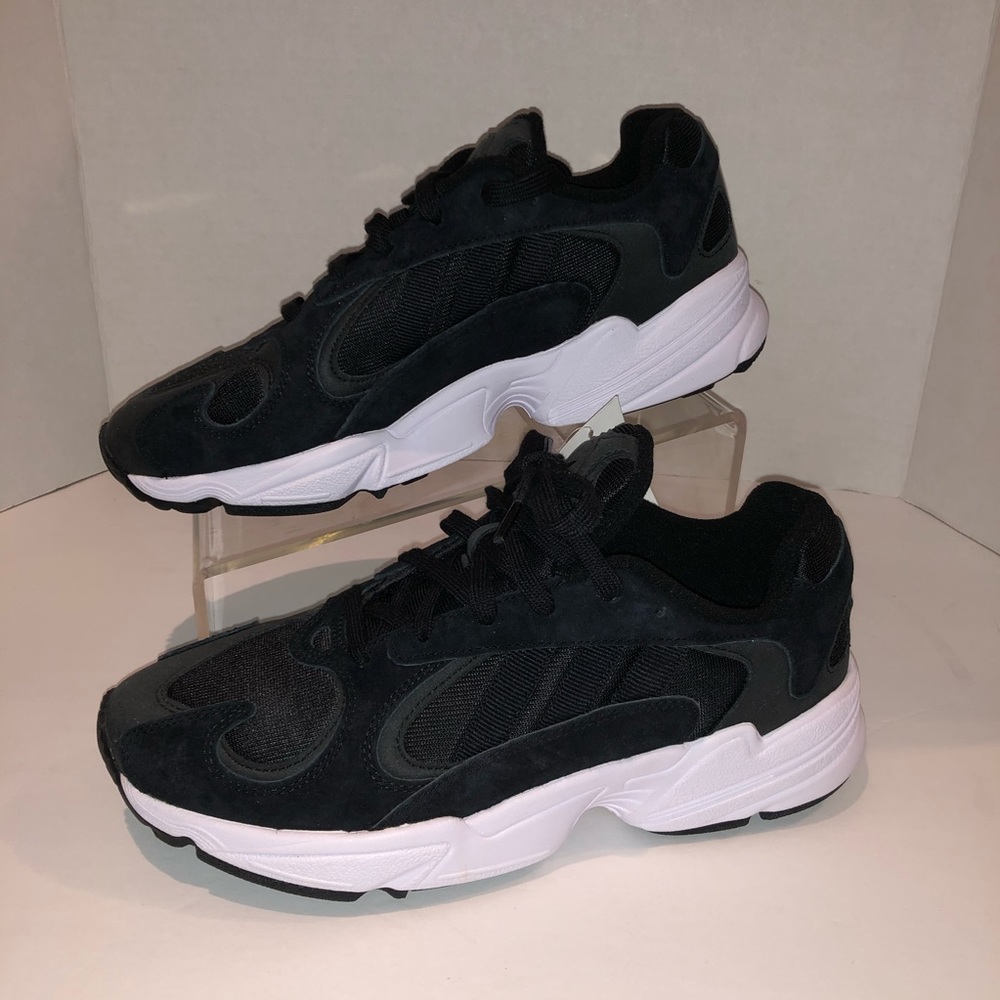 Adidas YUNG-1 Black Sneakers Size 8